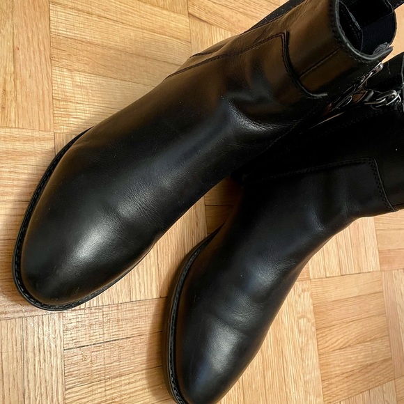 Leather Geox Black Breathable Ankle Boots in Great Condition - Picture 3 of 9